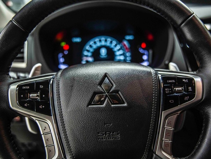 galeria Pajero Sport