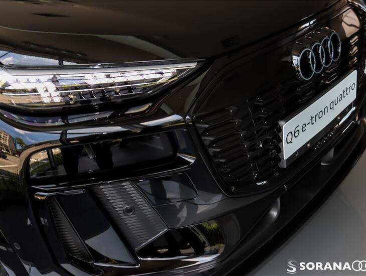 galeria Q6 E-TRON