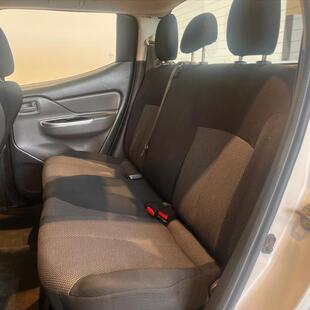 Mitsubishi L200 TRITON 2.4 16V TURBO DIESEL OUTDOOR GLS CD 4X4 AUTOMÁTICO