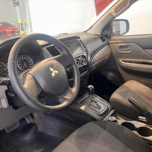 Mitsubishi L200 TRITON 2.4 16V TURBO DIESEL OUTDOOR GLS CD 4X4 AUTOMÁTICO