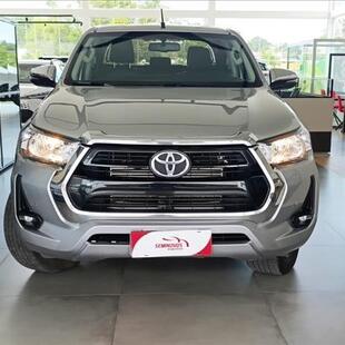 Toyota HILUX 2.8 D-4D TURBO DIESEL CD SRV 4X4 AUTOMÁTICO