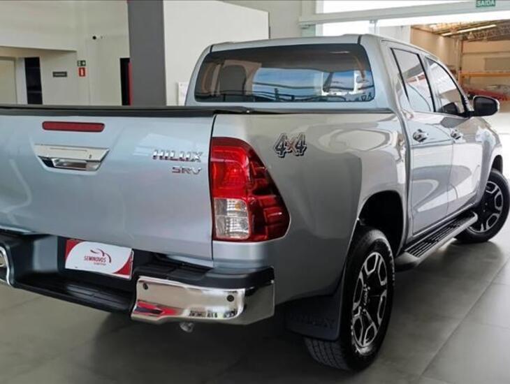 galeria HILUX