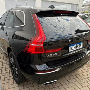 Volvo XC60 2.0 T8 HYBRID MOMENTUM AWD GEARTRONIC