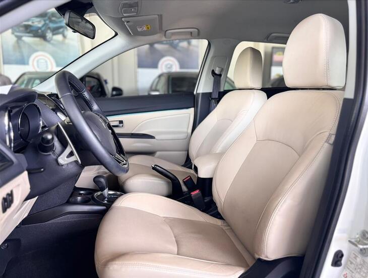 galeria OUTLANDER SPORT