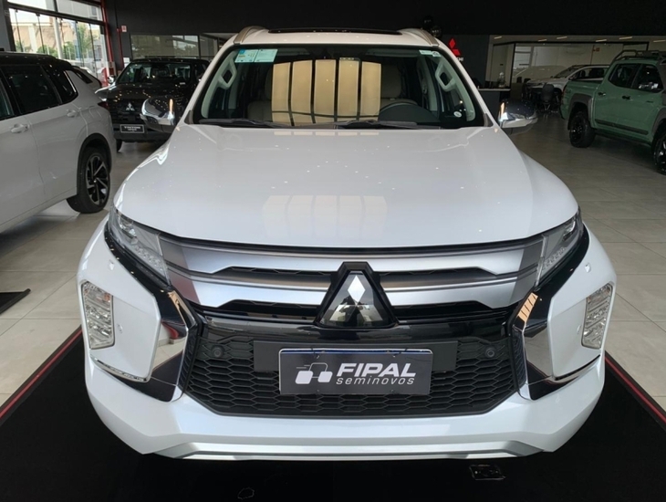 galeria PAJERO SPORT