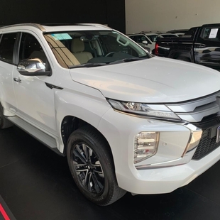 Mitsubishi PAJERO SPORT 2.4 16V MIVEC TURBO DIESEL HPE-S AWD AUTOMÁTICO