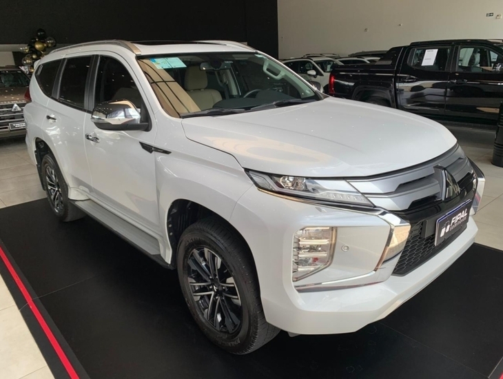 galeria PAJERO SPORT