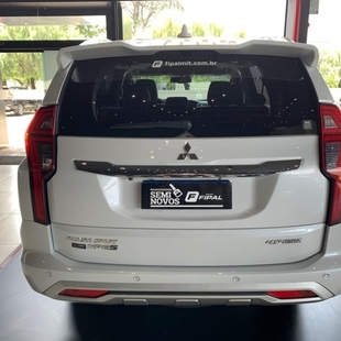 Mitsubishi PAJERO SPORT 2.4 16V MIVEC TURBO DIESEL HPE-S AWD AUTOMÁTICO