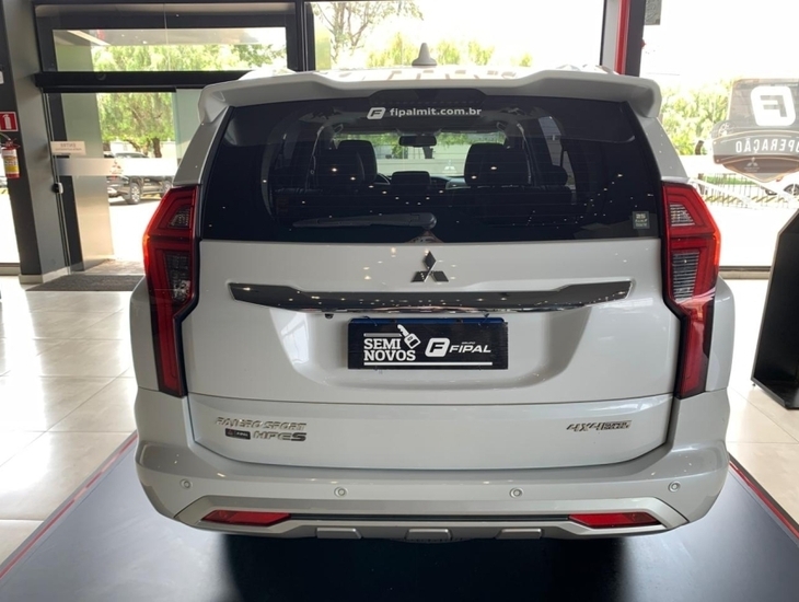 galeria PAJERO SPORT