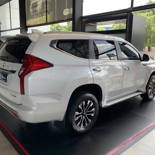 Mitsubishi PAJERO SPORT 2.4 16V MIVEC TURBO DIESEL HPE-S AWD AUTOMÁTICO