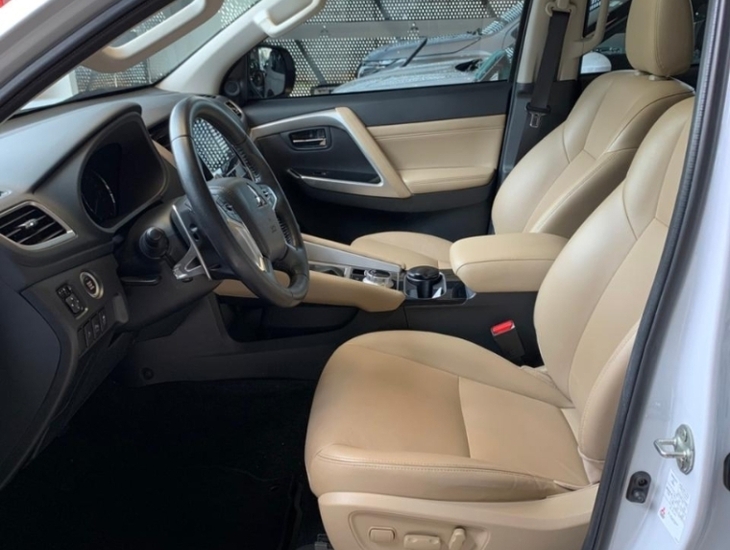 galeria PAJERO SPORT