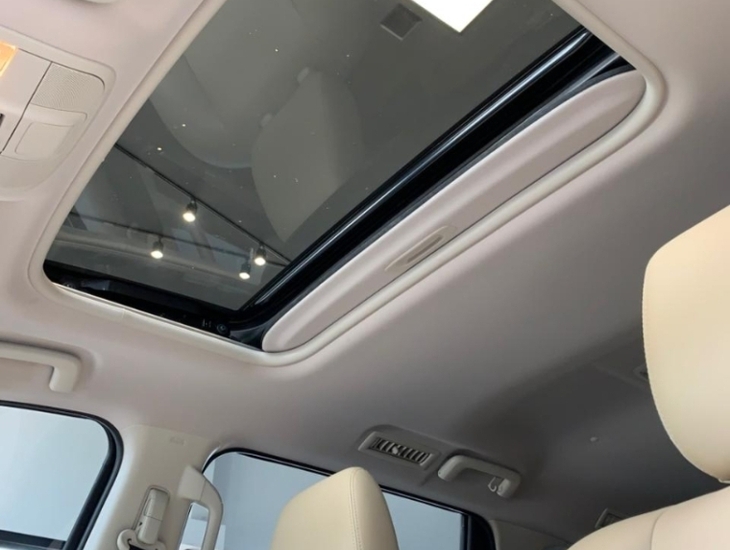 galeria PAJERO SPORT