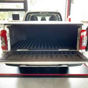 Mitsubishi TRITON 2.4 BITURBO DIESEL CD HPE 4X4 AUTOMÁTICO