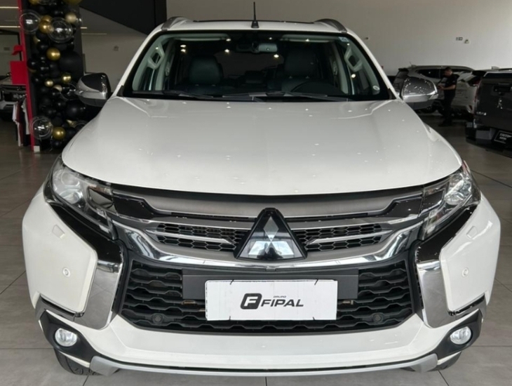 galeria PAJERO SPORT