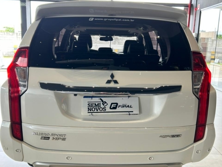 galeria PAJERO SPORT