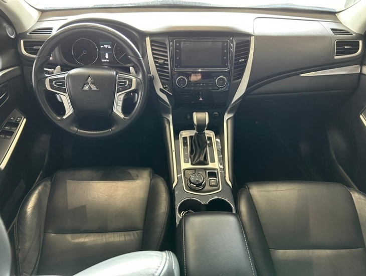 galeria PAJERO SPORT