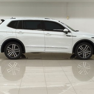 Volkswagen Tiguan Allspace R-Line 2.0 TSi
