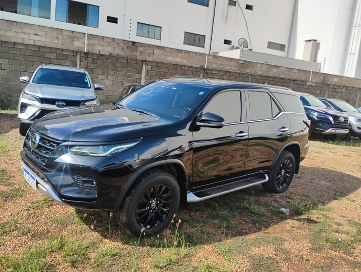 galeria HILUX SW4