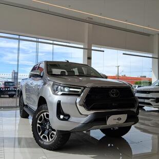 Toyota HILUX 2.8 D-4D TURBO DIESEL CD SRX 4X4 AUTOMÁTICO