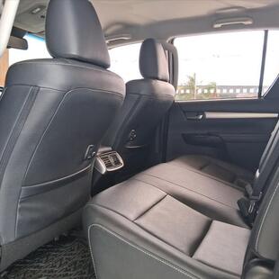 Toyota HILUX 2.8 D-4D TURBO DIESEL CD SRX 4X4 AUTOMÁTICO