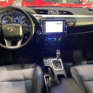 Toyota HILUX 2.8 D-4D TURBO DIESEL CD SRX 4X4 AUTOMÁTICO