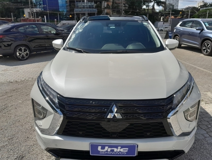 galeria ECLIPSE CROSS