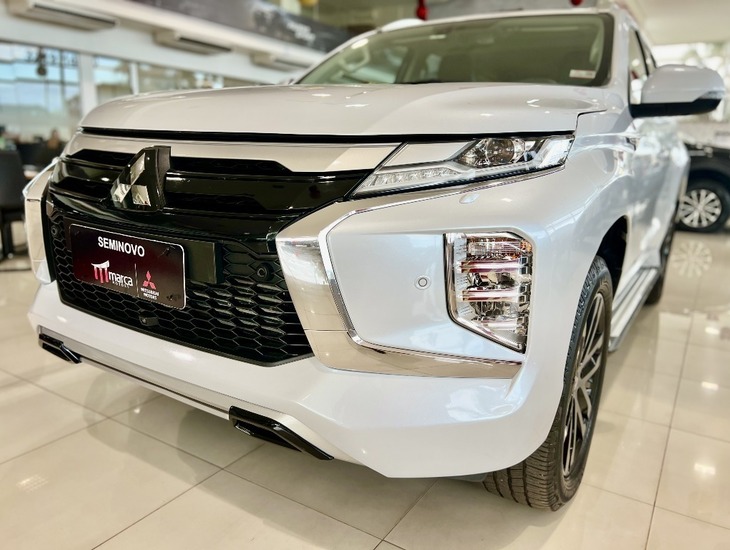 galeria PAJERO SPORT