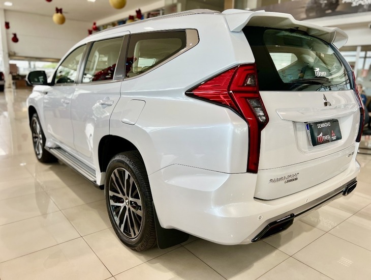 galeria PAJERO SPORT