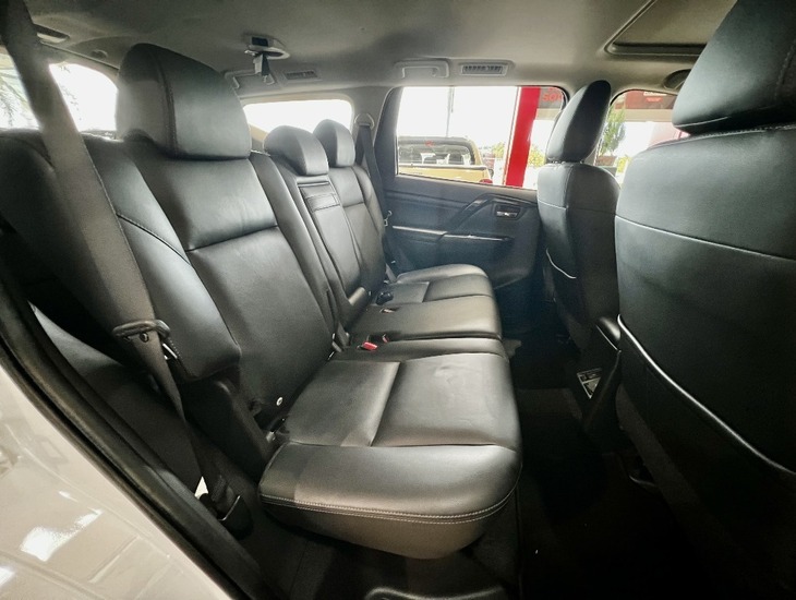 galeria PAJERO SPORT