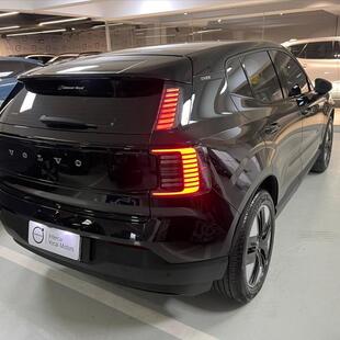 Volvo EX30 51 KW ELÉTRICO CORE