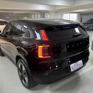 Volvo EX30 51 KW ELÉTRICO CORE