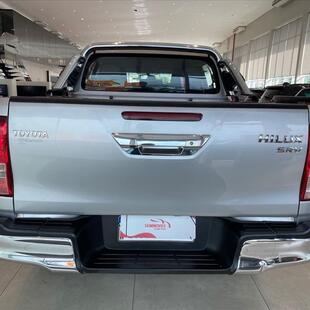 Toyota HILUX 2.8 SRV 4X4 CD 16V DIESEL 4P AUTOMÁTICO