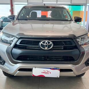 Toyota HILUX 2.8 D-4D TURBO DIESEL CD SR 4X4 AUTOMÁTICO