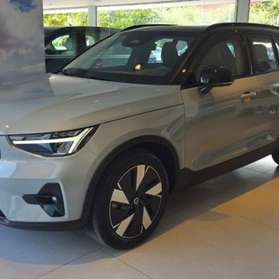 Volvo XC40 Recharge Plus (Elétrico)