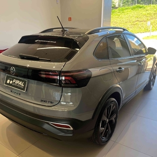 Volkswagen NIVUS 1.0 200 TSI TOTAL FLEX COMFORTLINE AUTOMÁTICO