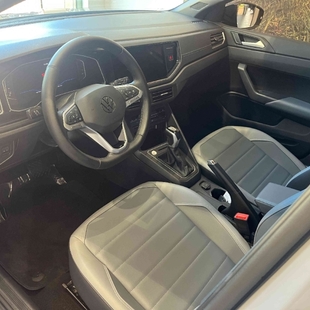 Volkswagen NIVUS 1.0 200 TSI TOTAL FLEX COMFORTLINE AUTOMÁTICO