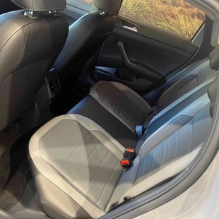 Volkswagen NIVUS 1.0 200 TSI TOTAL FLEX COMFORTLINE AUTOMÁTICO