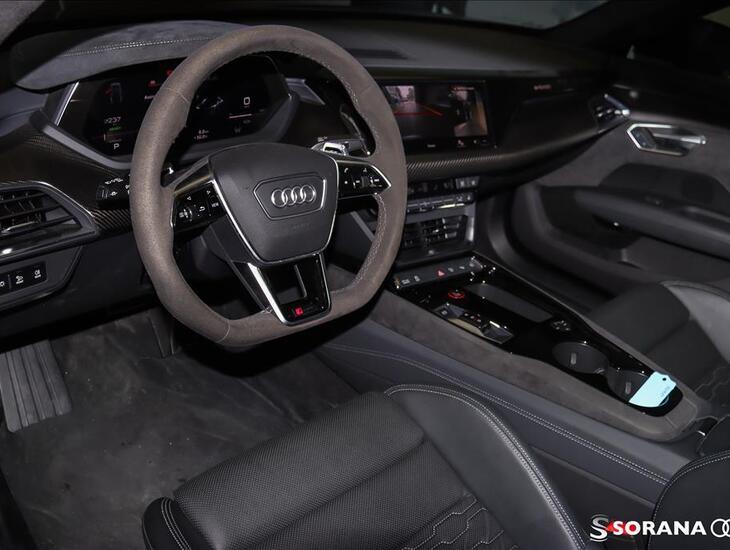 galeria RS E-TRON GT