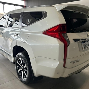 Mitsubishi PAJERO SPORT 2.4 16V MIVEC TURBO DIESEL HPE AWD AUTOMÁTICO