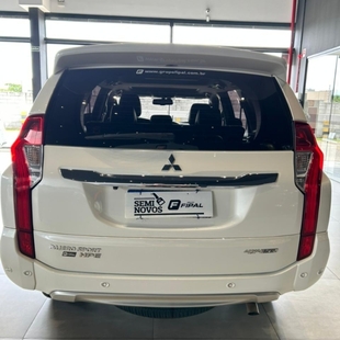 Mitsubishi PAJERO SPORT 2.4 16V MIVEC TURBO DIESEL HPE AWD AUTOMÁTICO