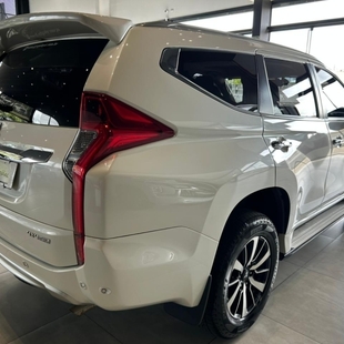 Mitsubishi PAJERO SPORT 2.4 16V MIVEC TURBO DIESEL HPE AWD AUTOMÁTICO