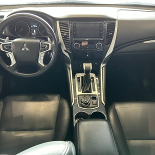Mitsubishi PAJERO SPORT 2.4 16V MIVEC TURBO DIESEL HPE AWD AUTOMÁTICO