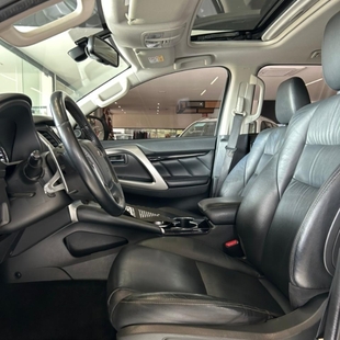 Mitsubishi PAJERO SPORT 2.4 16V MIVEC TURBO DIESEL HPE AWD AUTOMÁTICO