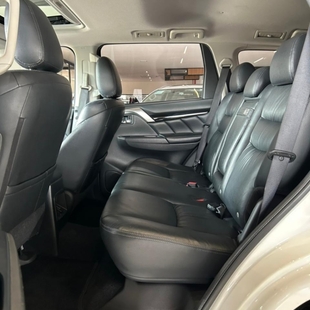 Mitsubishi PAJERO SPORT 2.4 16V MIVEC TURBO DIESEL HPE AWD AUTOMÁTICO