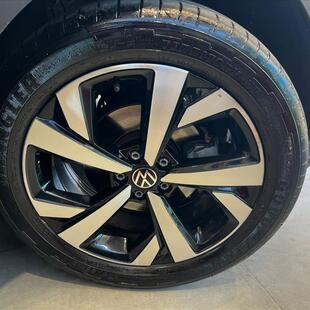Volkswagen NIVUS 1.0 200 TSI TOTAL FLEX HIGHLINE AUTOMÁTICO