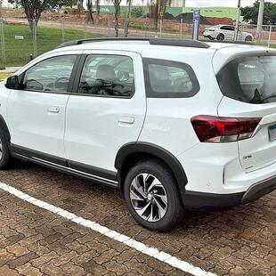 Chevrolet SPIN 1.8 PREMIER 8V FLEX 4P AUTOMÁTICO