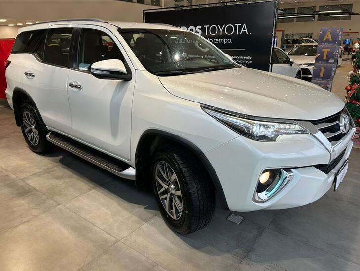 galeria HILUX