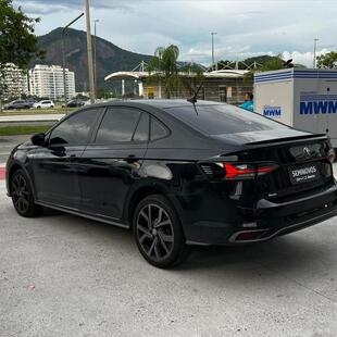 Volkswagen VIRTUS 1.0 200 TSI HIGHLINE AUTOMÁTICO