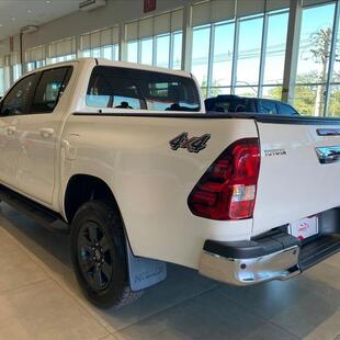 Toyota HILUX 2.8 D-4D TURBO DIESEL CD SR 4X4 AUTOMÁTICO