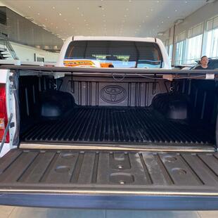 Toyota HILUX 2.8 D-4D TURBO DIESEL CD SR 4X4 AUTOMÁTICO